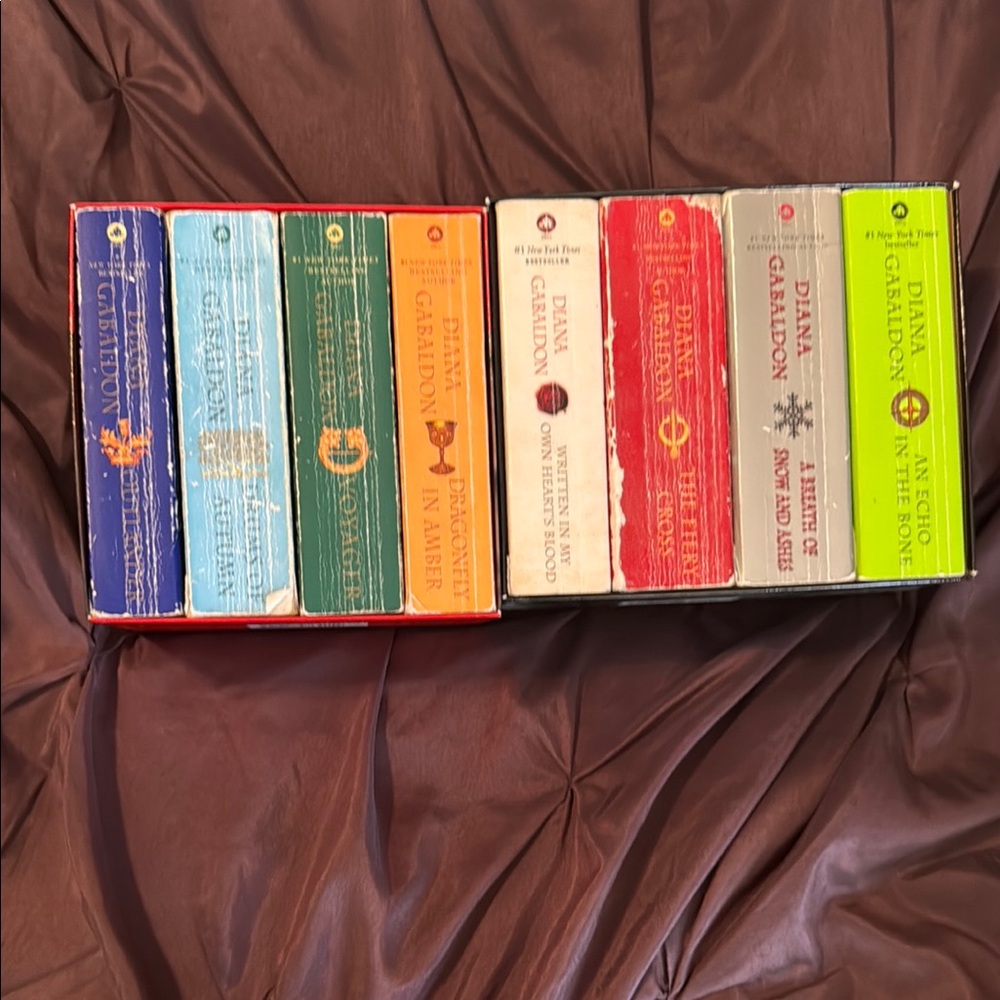 Diana Gabaldon Book Collection with Colorful Covers